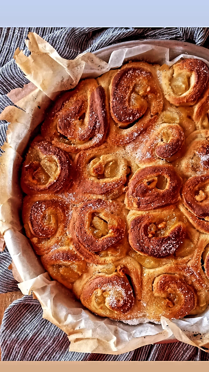 Μηλοπιτάκια cinnamon rolls